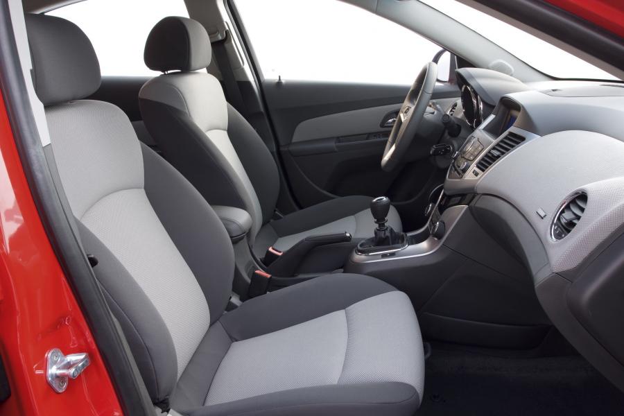  Chevrolet Cruze 2009 года  (фото 83 из 157)